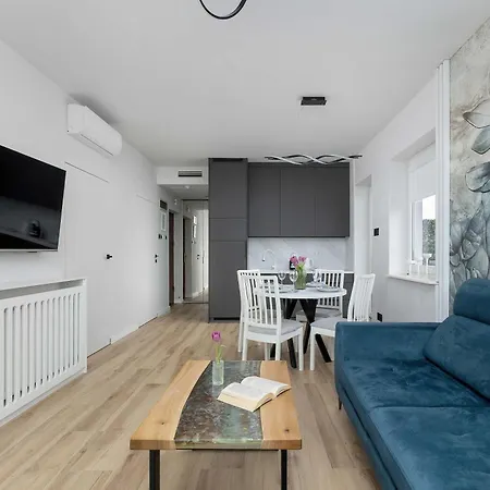 Apartamento Family With 2 Bedrooms And Balcony Near The Port By Renters