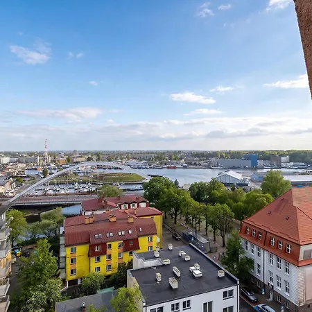 Family With 2 Bedrooms And Balcony Near The Port By Renters Apartamento